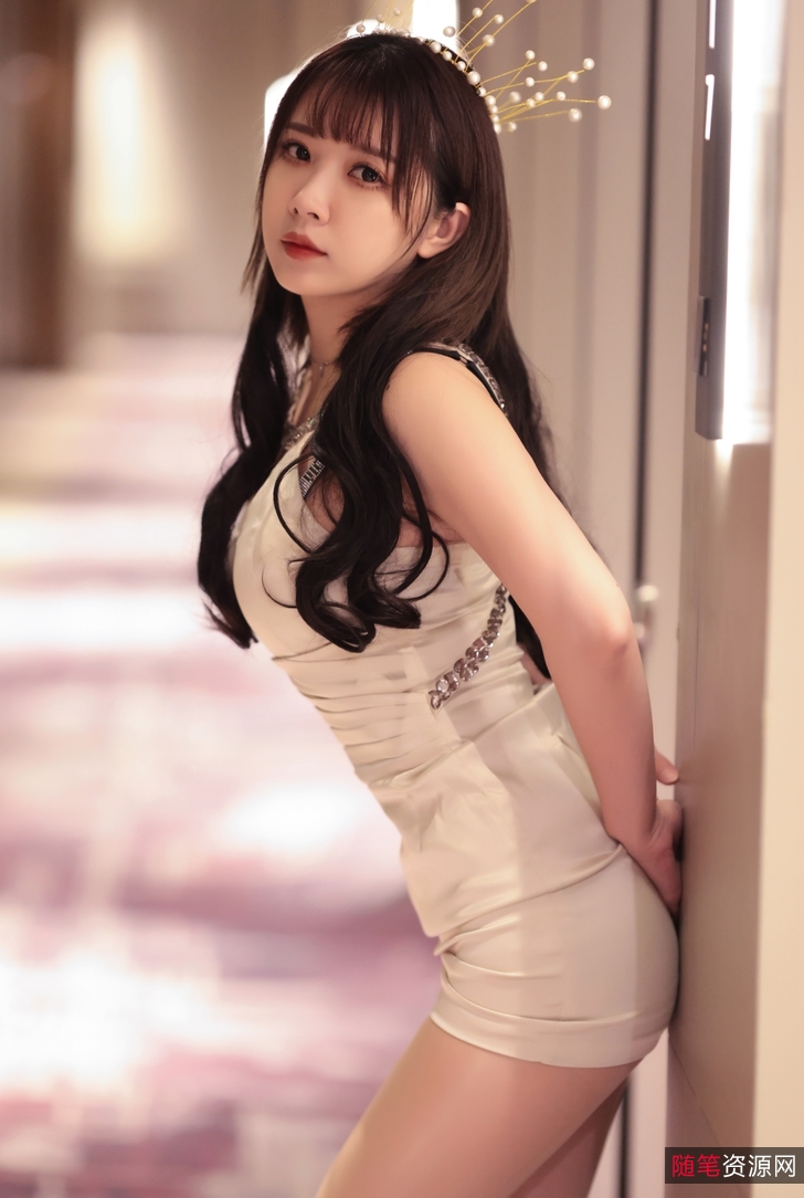 斗鱼小女巫露娜完整呈现52套14.99g硬货管够