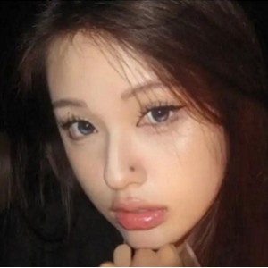 前男友珍藏展示257M！两位妻子特写作品