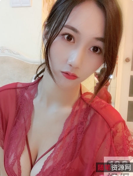 斗鱼小小玉酱御姐福利24套1.8G真顶啊