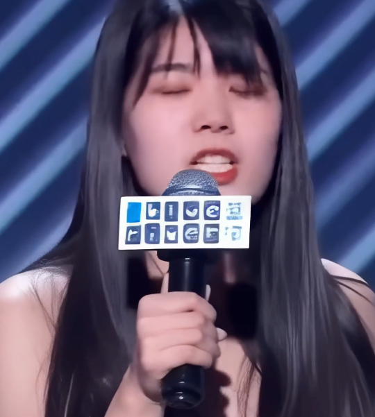 推特贾玲傅首尔刘涛换脸视频5V1.4G高清泄露