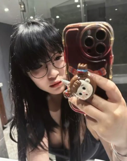 展示李露私密拍摄合集88部50G优质