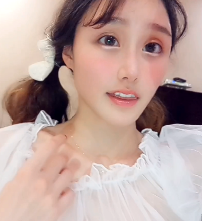 福利姬歆哥哥合集1.1G微博50部太诱人