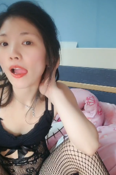 清雅婷私拍展示106部225G优质光“阴”