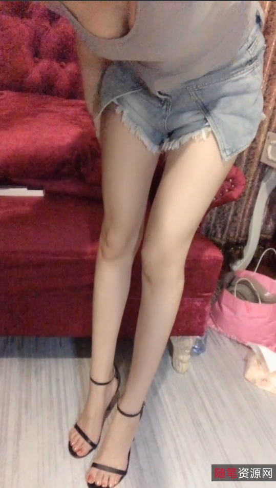 推特熹千金舔足福利60部3.9G优质