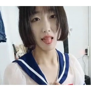 小奶敷敷清纯学妹风骨逗33部合集21G服装私拍