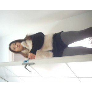 推特小雅厕拍4部3.36G超清