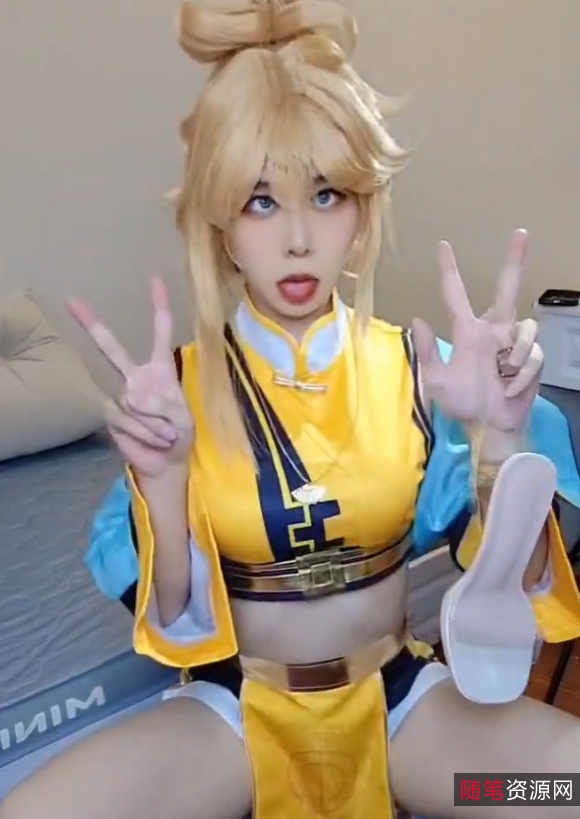 伪娘绝美COS小梦合集增量26v2.6G白丝美腿